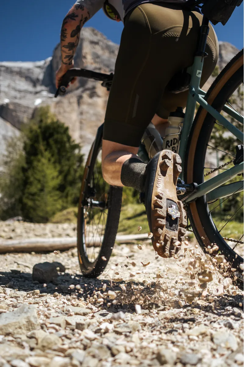 Pink mountain bike shoes 2025
